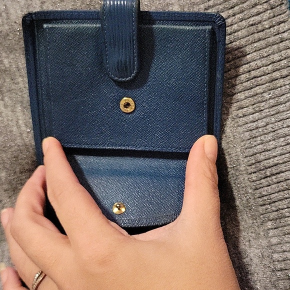 Louis Vuitton Epi Authentic wallet Eclectic Blue GUC - Picture 4 of 15